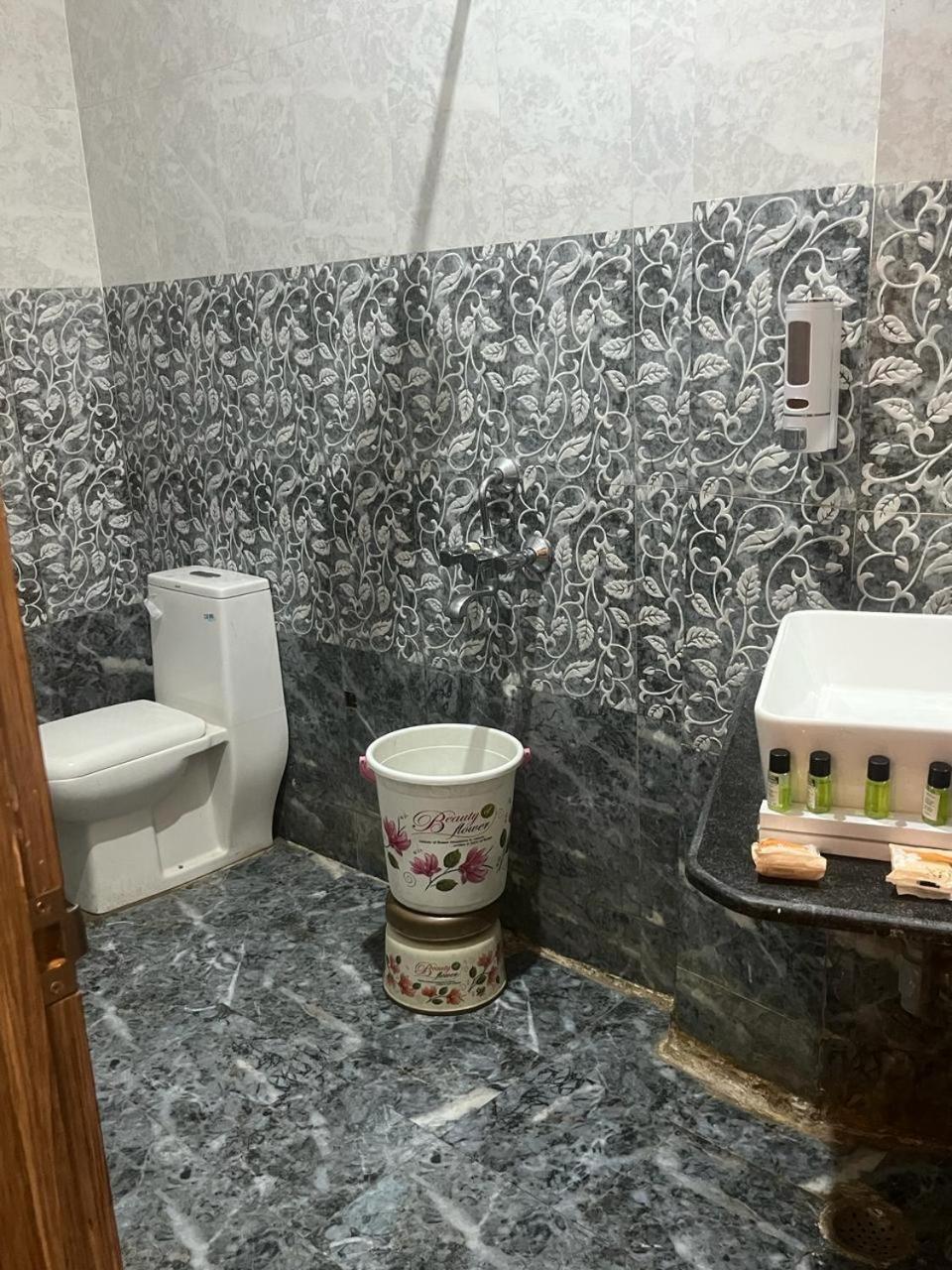 Kashi Inn Βαρανάσι Εξωτερικό φωτογραφία
